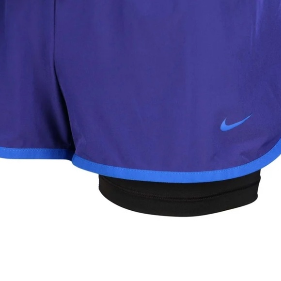 Nike Women's Dri-Fit Full Flex 2-In-1 Training Shorts - Picture 2 of 6